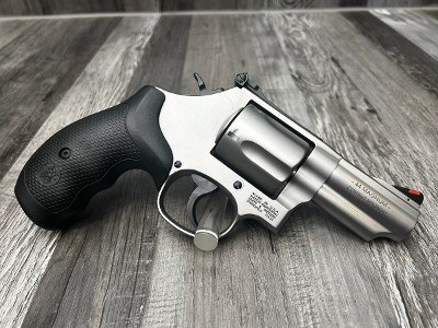 SMITH & WESSON 69 COMBAT MAGNUM .44 MAGNUM - Image 2 of 4