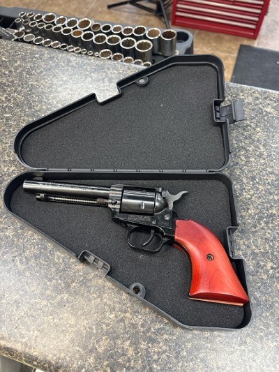 HERITAGE MFG. ROUGH RIDER-22 .22 LR - Image 1 of 3