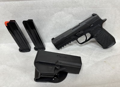 SIG SAUER P320 9MM LUGER (9X19 PARA) - Image 1 of 20