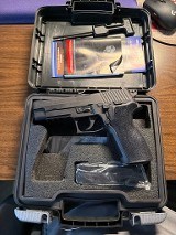 SIG SAUER P226 NITRON 9MM LUGER (9X19 PARA) - Image 2 of 4