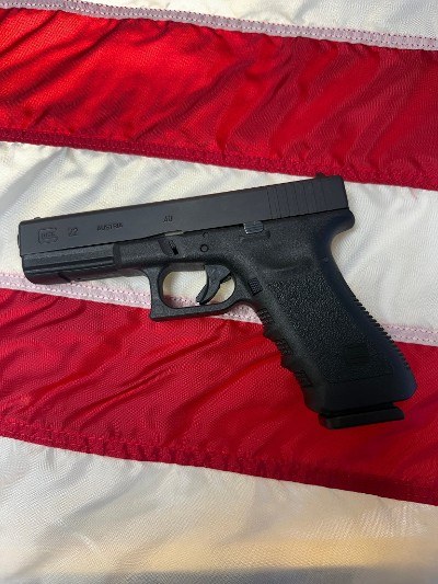 GLOCK 22 .40 S&W - Image 2 of 2