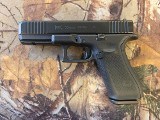GLOCK 22 GEN 5 40 - Image 1 of 4