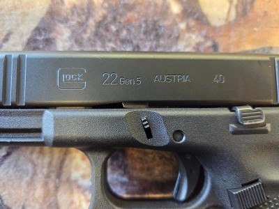 GLOCK 22 GEN 5 40 - Image 4 of 4