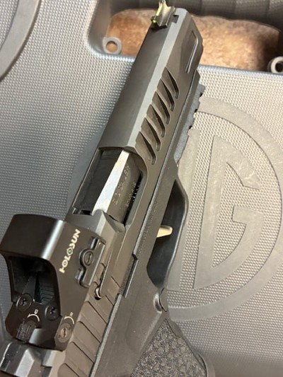 SIG SAUER P365 FUSE 9MM LUGER (9X19 PARA) - Image 7 of 8