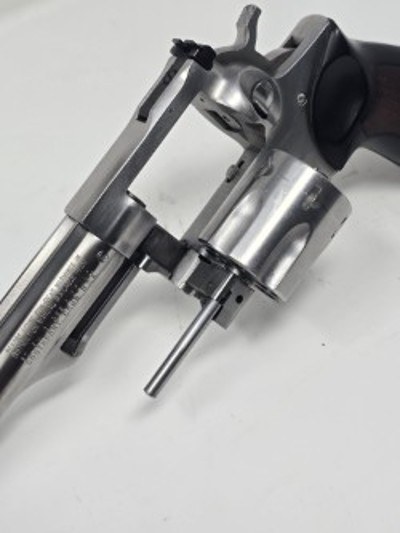 RUGER GP100 .357 MAG - Image 5 of 13