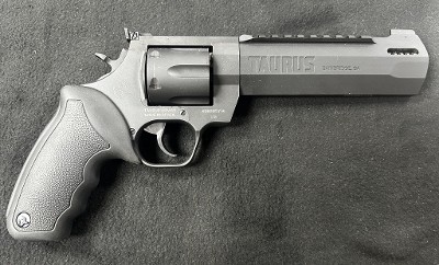 TAURUS RAGING HUNTER .44 MAGNUM - Image 2 of 5