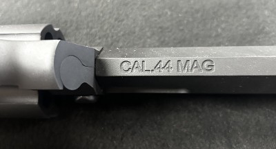 TAURUS RAGING HUNTER .44 MAGNUM - Image 3 of 5