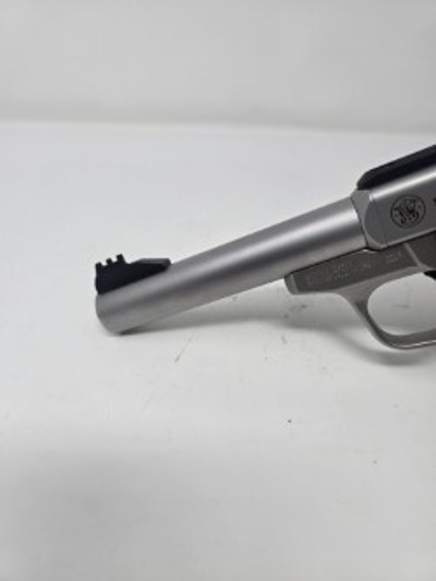 SMITH & WESSON SW22 VICTORY .22 LR - Image 8 of 9