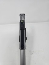 SMITH & WESSON SW22 VICTORY .22 LR - Image 9 of 9