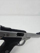 SMITH & WESSON SW22 VICTORY .22 LR - Image 4 of 9