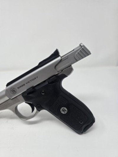 SMITH & WESSON SW22 VICTORY .22 LR - Image 6 of 9