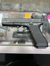 GLOCK G17 GEN 1 9MM LUGER (9x19 PARA) - 2 of 3