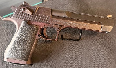 IMI DESERT EAGLE .44 MAGNUM - Image 2 of 3