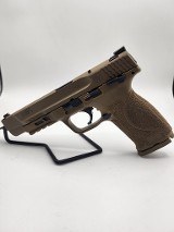 SMITH & WESSON M&P 9 M2.0 9MM LUGER (9x19 PARA) - 1 of 4