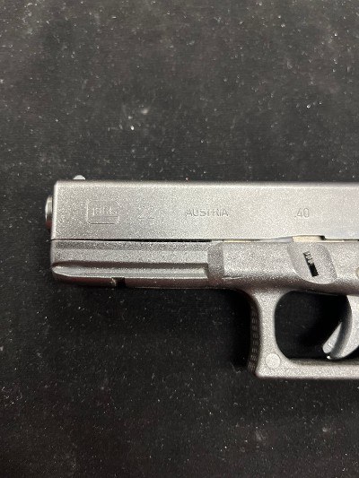 GLOCK 22 .40 CALIBER - Image 2 of 10