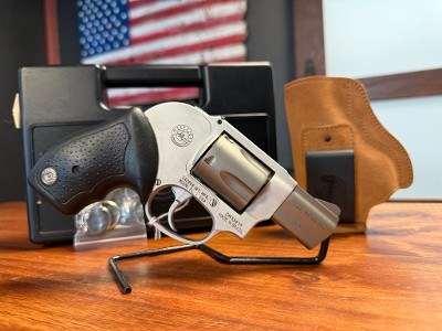 TAURUS Ultra-Lite Titanium .38 SPL +P - Image 2 of 4