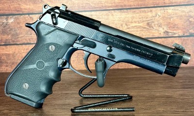 BERETTA 92FS Full Sized 9mm 4.9" 92-FS DA/SA 9MM LUGER (9x19 PARA) - Image 2 of 8