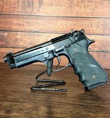 BERETTA 92FS Full Sized 9mm 4.9" 92-FS DA/SA 9MM LUGER (9x19 PARA) - Image 1 of 8