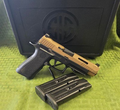SIG SAUER P320 X-VTAC 9MM LUGER (9x19 PARA) - Image 1 of 7