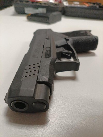 TAURUS GX4XL 9MM LUGER (9x19 PARA) - Image 4 of 10