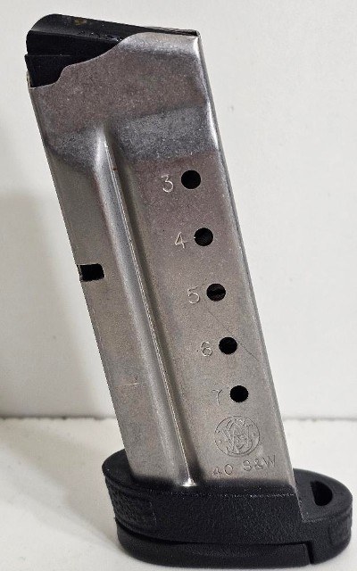 SMITH & WESSON M&P 40 SHIELD .40 S&W - Image 7 of 9