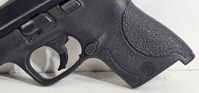 SMITH & WESSON M&P 40 SHIELD .40 S&W - Image 3 of 9