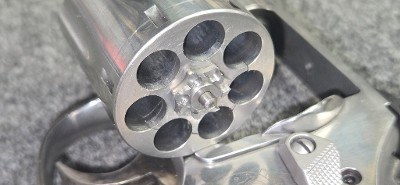 SMITH & WESSON 686 DELUXE .357 MAG - Image 6 of 6