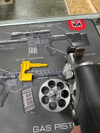 SMITH & WESSON 686 PLUS .357 MAG - Image 4 of 5