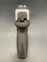 SMITH & WESSON SD40VE .40 S&W - Image 3 of 6