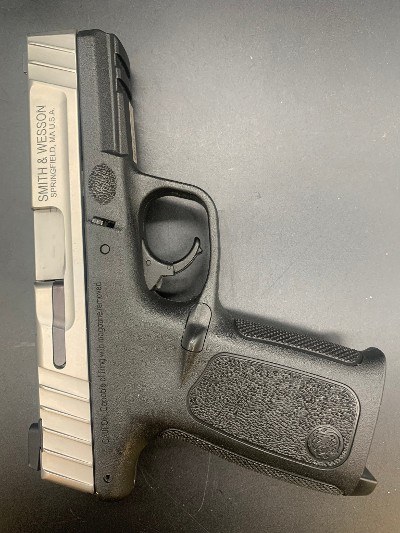 SMITH & WESSON SD40VE .40 S&W - Image 4 of 6