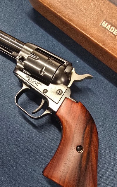 HERITAGE MFG. ROUGH RIDER SMALL BORE .22 LR - Image 3 of 3