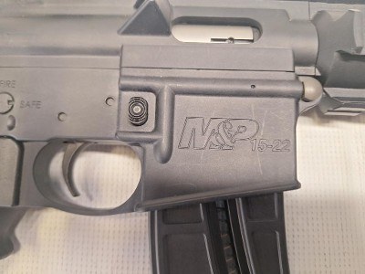 SMITH & WESSON M&P 15-22 - RIFLE 22 LONG (22L) - Image 5 of 12