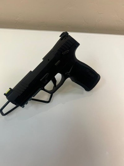 SIG SAUER P322C-BAS .22 LR - Image 7 of 12