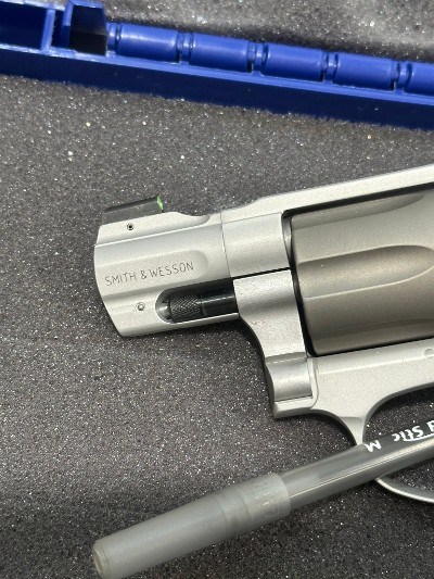 SMITH & WESSON 632 UC .32 H&R MAG - Image 3 of 14
