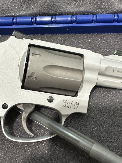 SMITH & WESSON 632 UC .32 H&R MAG - Image 7 of 14