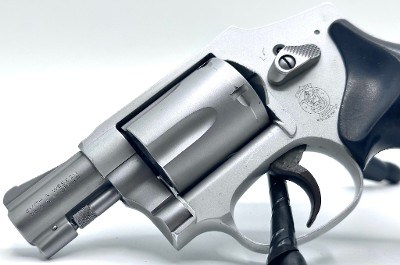 SMITH & WESSON 642-2 .38 SPL +P - Image 6 of 8