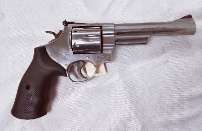 SMITH & WESSON 629-6 .44 MAGNUM - Image 1 of 7