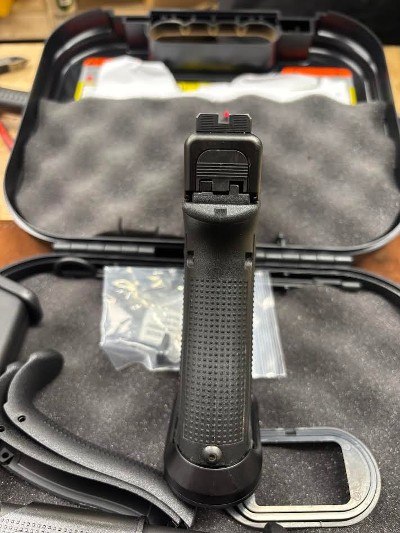 GLOCK G45 9MM LUGER (9X19 PARA) - Image 3 of 4