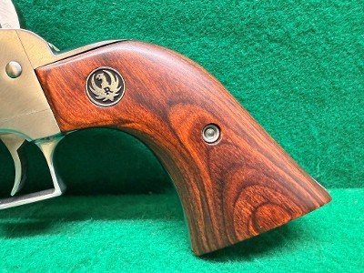 RUGER NEW MODEL SUPER BLACKHAWK .44 MAGNUM - Image 12 of 25