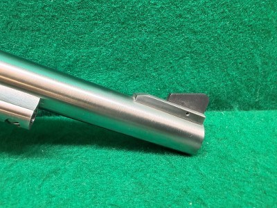 RUGER NEW MODEL SUPER BLACKHAWK .44 MAGNUM - Image 7 of 25