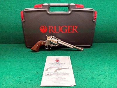 RUGER NEW MODEL SUPER BLACKHAWK .44 MAGNUM - Image 1 of 25