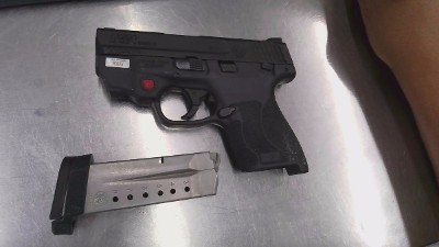 SMITH & WESSON M&P9 SHIELD 9MM LUGER (9x19 PARA)