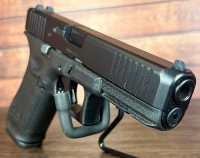 GLOCK 17, G17 Gen 5 9MM LUGER (9x19 PARA) - Image 4 of 8