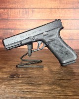 GLOCK 17, G17 Gen 5 9MM LUGER (9x19 PARA) - Image 1 of 8