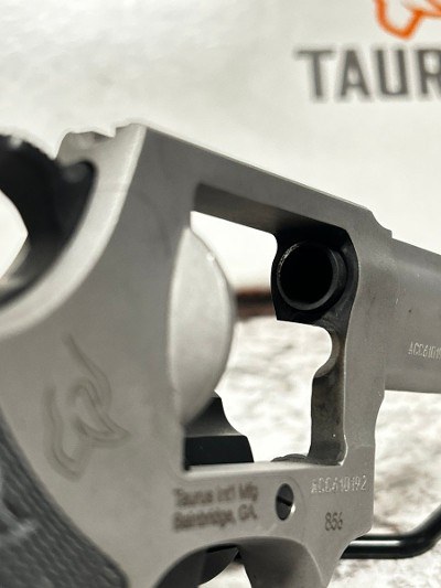 TAURUS 856 .38 Spl - Image 5 of 6