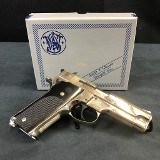 SMITH & WESSON 59 9MM LUGER (9x19 PARA)