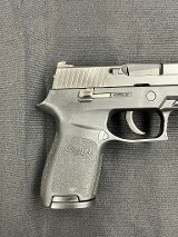 SIG SAUER P250 COMPACT .40 S&W - Image 9 of 12
