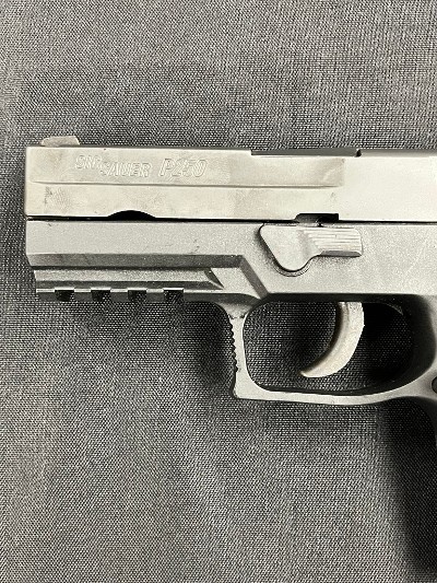 SIG SAUER P250 COMPACT .40 S&W - Image 11 of 12