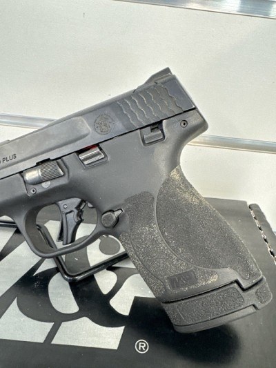 SMITH & WESSON M&P9 SHIELD 9MM LUGER (9x19 PARA) - Image 3 of 7