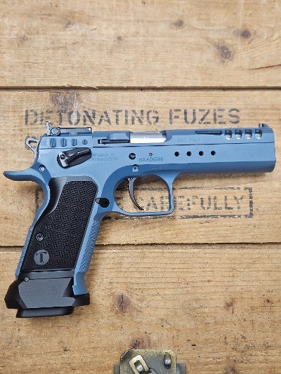 EAA WITNESS LTD CUSTOM 9MM LUGER (9x19 PARA) - Image 2 of 8
